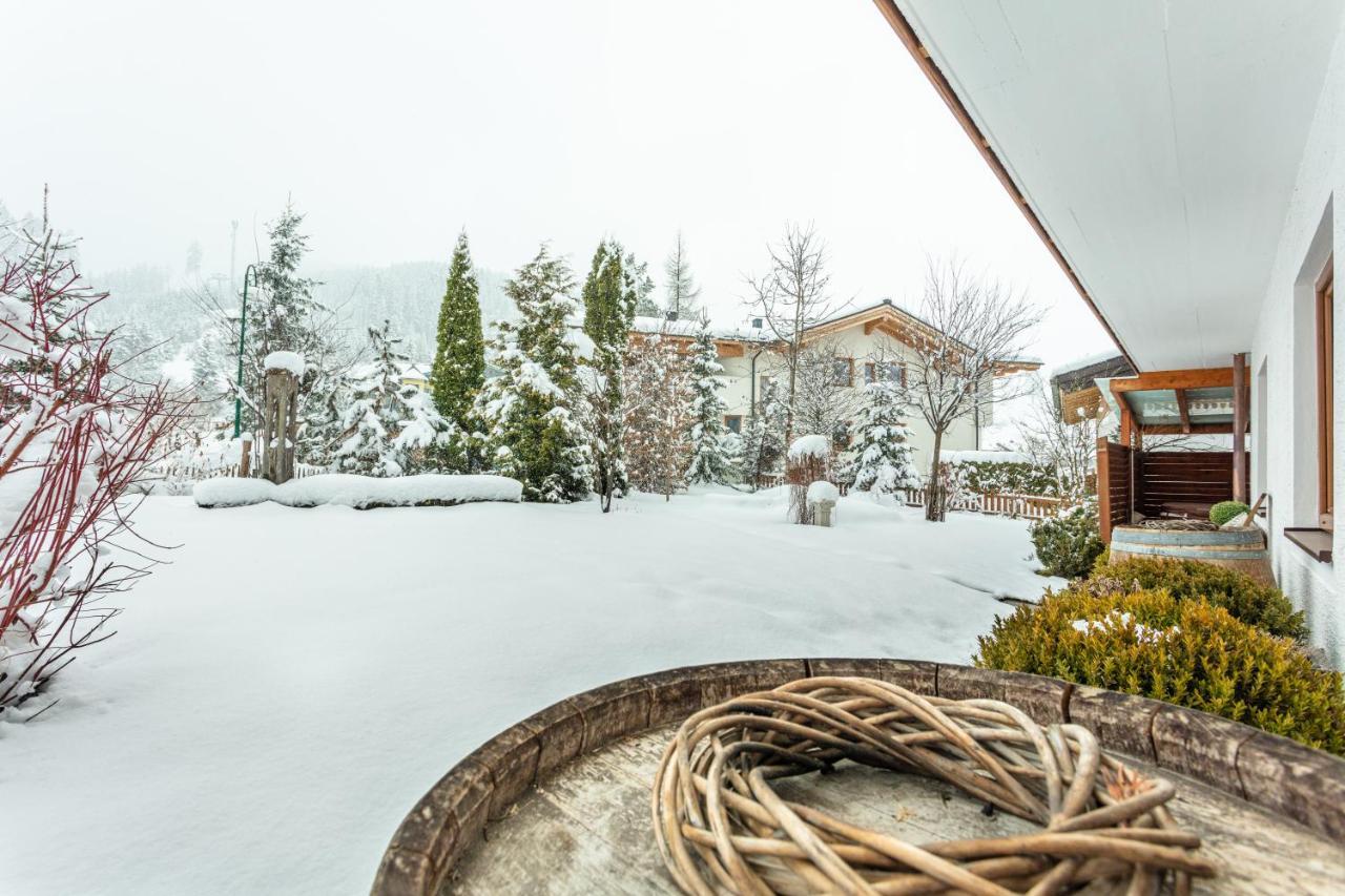 Haus Alexandra Lägenhet Werfenweng Exteriör bild