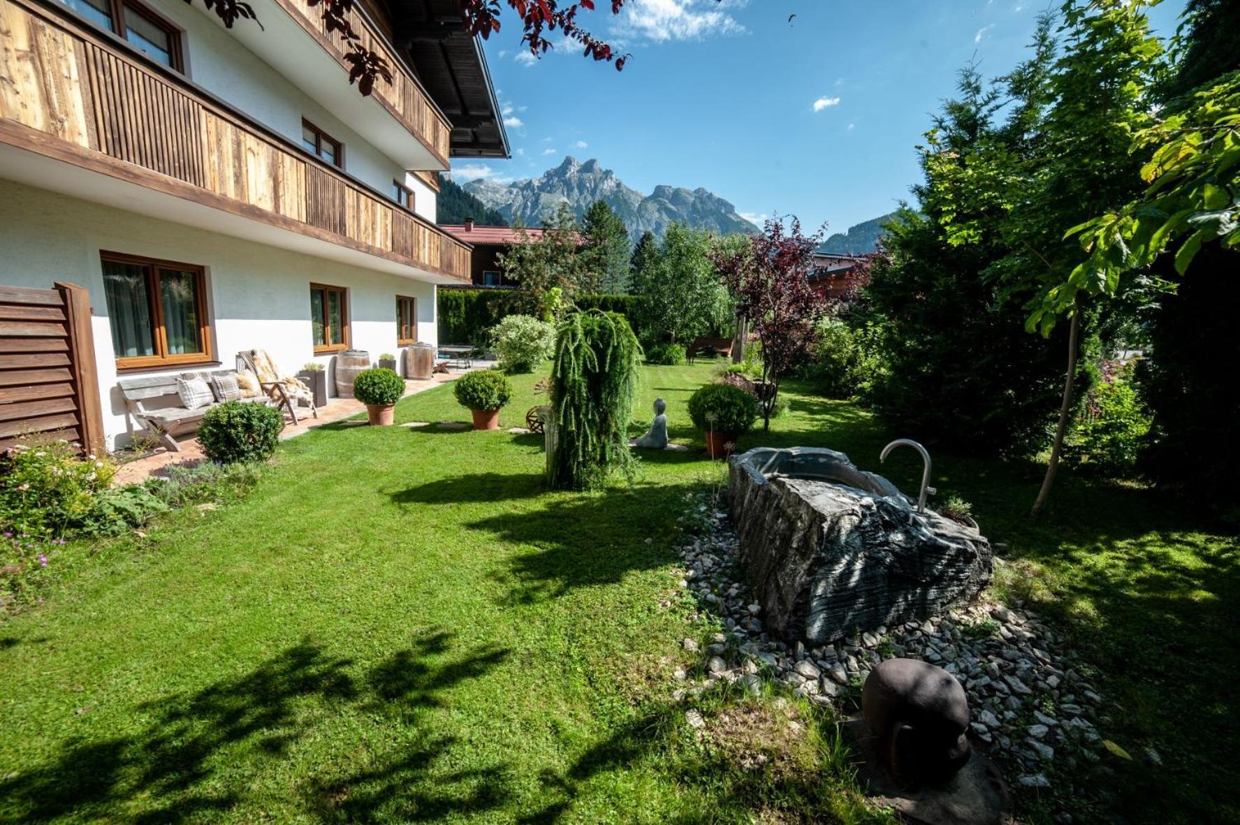 Haus Alexandra Lägenhet Werfenweng Exteriör bild
